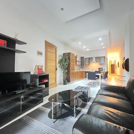 City Center Properties - Modern Two Bedroom Apartment With A Hot Tub And Amazing Location San Pawl il-Baħar Eksteriør billede